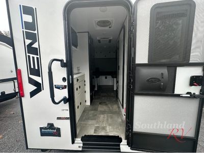 2026 Encore Venu - Photo 6