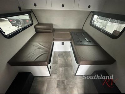 2026 Encore Venu - Photo 12