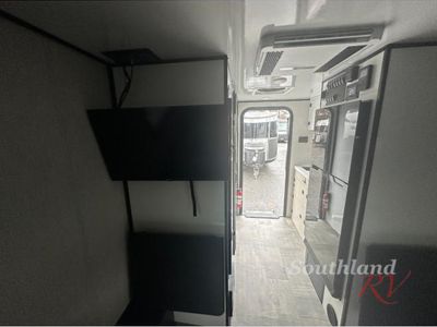 2026 Encore Venu - Photo 13