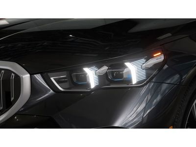 2026 BMW 5 Series - Photo 6