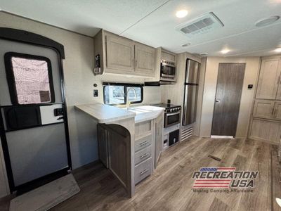 2023 Coachmen Catalina Legacy - Photo 10