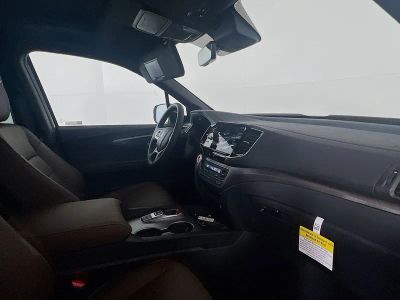 2026 Honda Ridgeline — photo 8 view