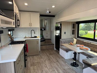 2026 Jayco Eagle HT - Photo 14