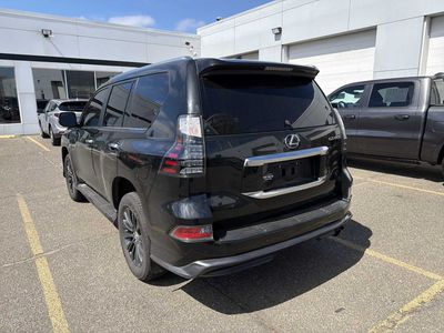 2023 Lexus GX 460 - Photo 3