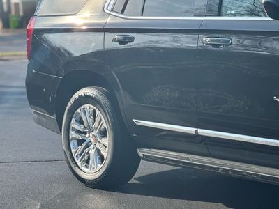 2024 GMC Yukon SLT - Photo 9