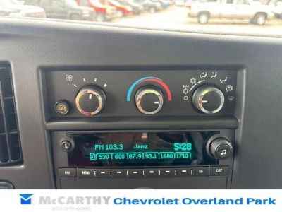 2025 Chevrolet Express Cargo - Photo 15