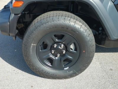 2026 Jeep Wrangler — photo 11 view