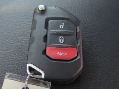 2026 Jeep Wrangler — photo 31 view
