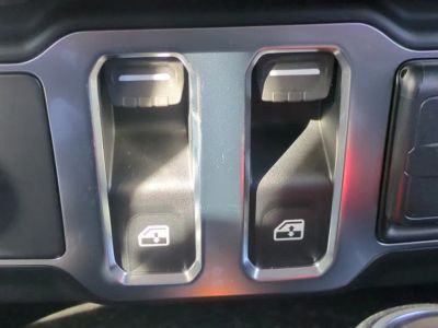 2026 Jeep Wrangler — photo 25 view