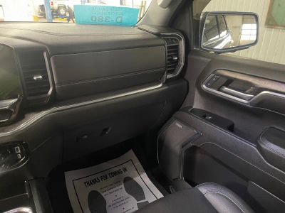 2023 Chevrolet Silverado 1500 - Photo 12
