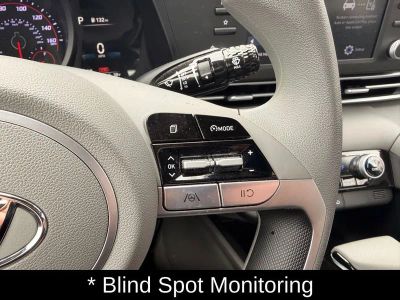 2023 Hyundai Elantra SEL - Photo 19