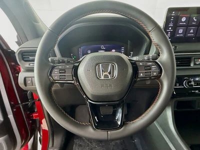 2026 Honda Pilot — photo 9 view