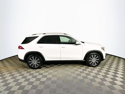 2026 Mercedes-Benz GLE — detail view