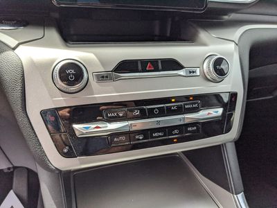 2022 Ford Explorer - Photo 22