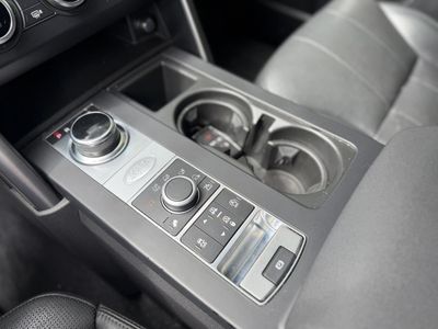 2020 Land Rover Discovery - Photo 15