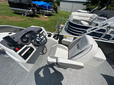 2023 Godfrey Sweetwater Xperience 2086 FX - Photo 23
