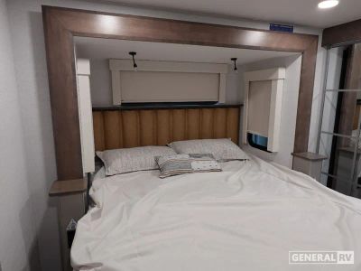 2026 Alliance RV Paradigm — photo 8 view