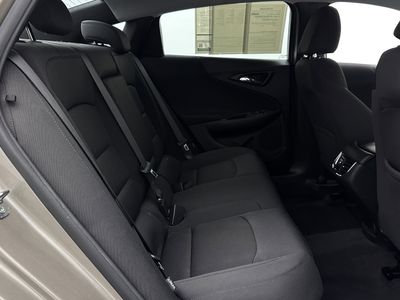 2022 Chevrolet Malibu - Photo 29