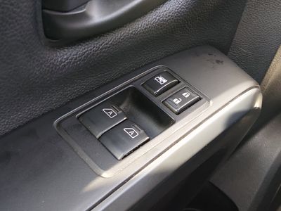 2022 Nissan Titan - Photo 18