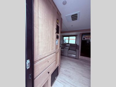 2025 Palomino SolAire - Photo 9