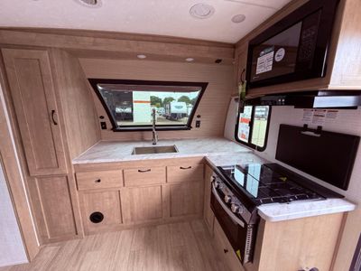 2025 Palomino SolAire - Photo 14