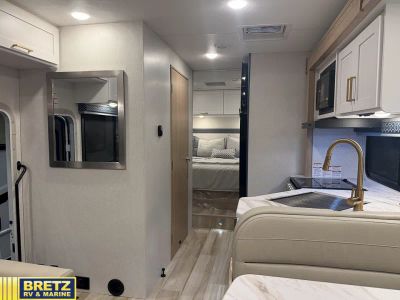 2026 Thor Motor Coach Quantum - Photo 4