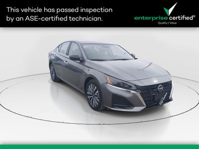 2025 Nissan Altima SV FWD — front three-quarter view