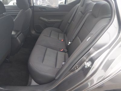 2025 Nissan Altima — photo 19 view