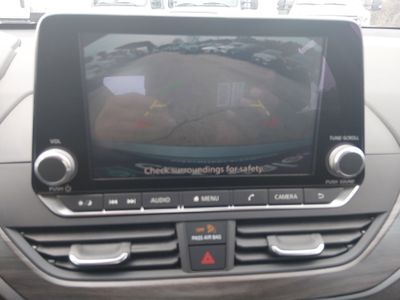 2025 Nissan Altima — photo 17 view