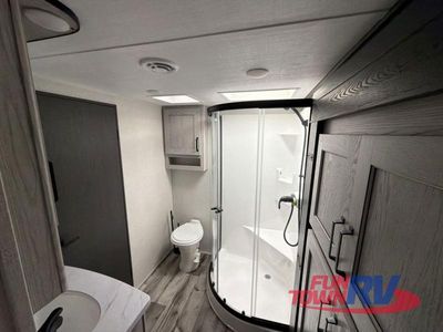 2024 Keystone RV Montana High Country - Photo 21