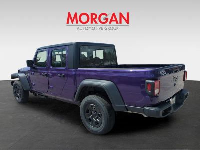 2026 Jeep Gladiator — photo 7 view