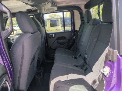 2026 Jeep Gladiator — photo 16 view