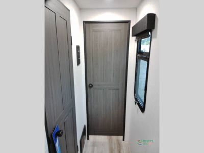 2026 Venture RV SportTrek Touring Edition — photo 40 view