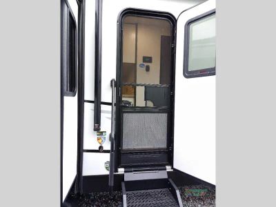 2026 Venture RV SportTrek Touring Edition — photo 9 view