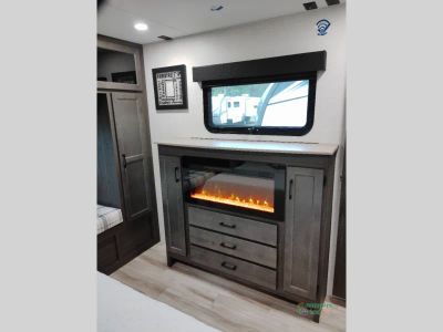 2026 Venture RV SportTrek Touring Edition — photo 44 view
