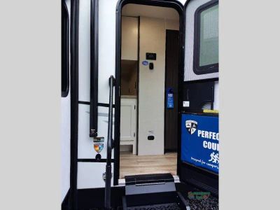 2026 Venture RV SportTrek Touring Edition — photo 10 view