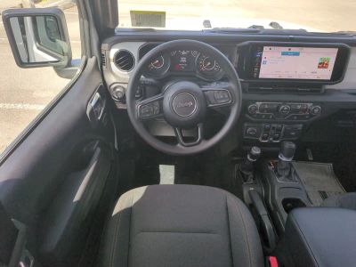 2026 Jeep Wrangler — photo 16 view