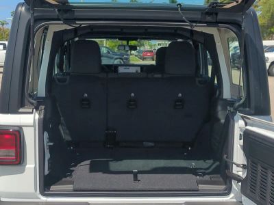2026 Jeep Wrangler — photo 13 view