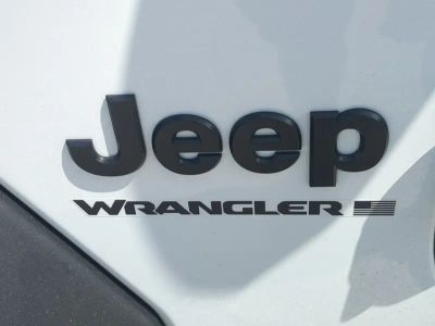 2026 Jeep Wrangler — photo 31 view