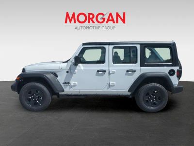 2026 Jeep Wrangler — photo 8 view