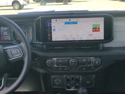 2026 Jeep Wrangler — photo 18 view