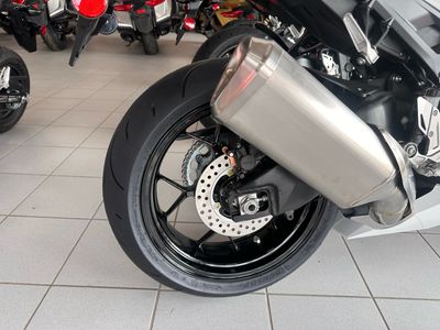 2026 Honda CBR1000RR - Photo 12
