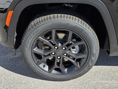 2025 Jeep Grand Cherokee L — photo 11 view
