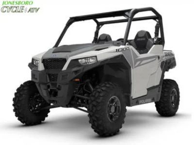 2026 Polaris® General 1000 Sport — front three-quarter view