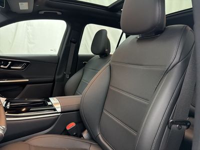 2026 Mercedes-Benz GLC — photo 13 view
