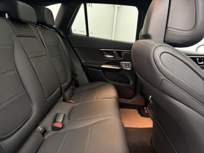 2026 Mercedes-Benz GLC — photo 27 view