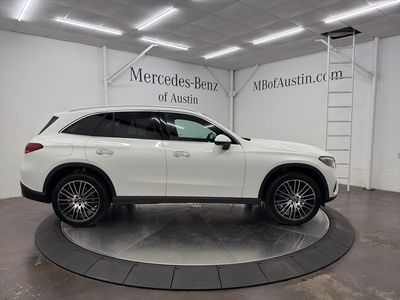 2026 Mercedes-Benz GLC — photo 8 view