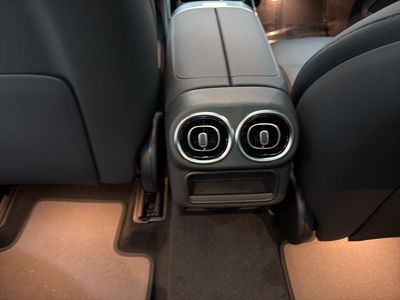 2026 Mercedes-Benz GLC — photo 23 view