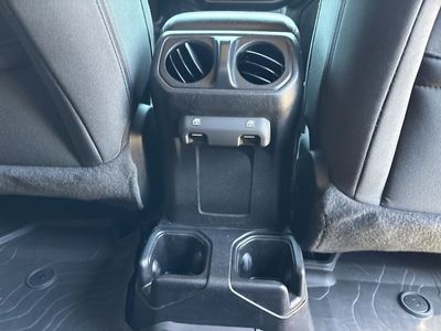 2021 Jeep Wrangler - Photo 46