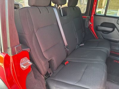 2021 Jeep Wrangler - Photo 45